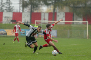 V liga piłki nożnej Tarnovia - Metal Tarnów